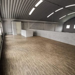 Ofibodega en Venta Calzada Roosevelt / Megacentro