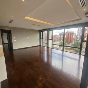 Apartamento en Renta zona 14/ Santa Inés del Parque