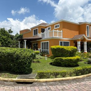 Casa en Renta y Venta km 29 Carretera a El Salvador / San Martín de Allende