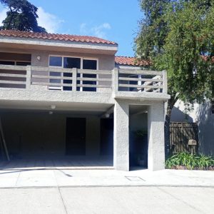 Casa en renta km 13 Carretera a El Salvador / Villas del Campo