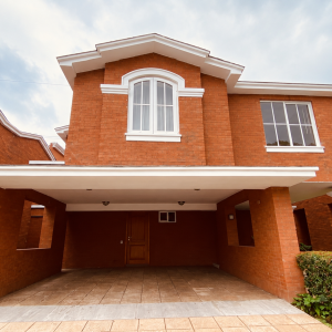Casa en Venta km 18.5 Carretera a El Salvador / Condominio MonteVerde
