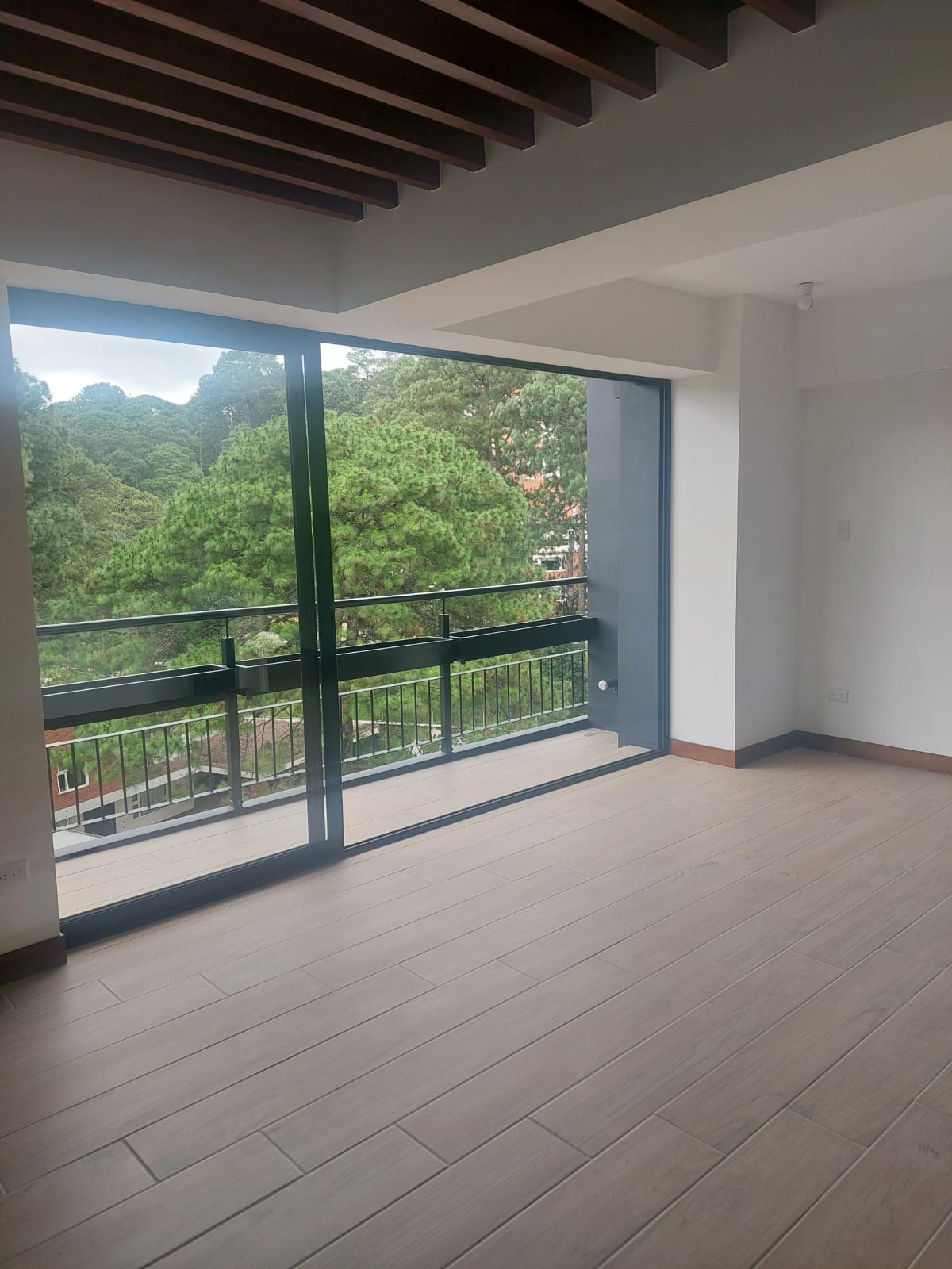 Apartamento en Renta zona 16 / Vilabosque – Kanajuyú